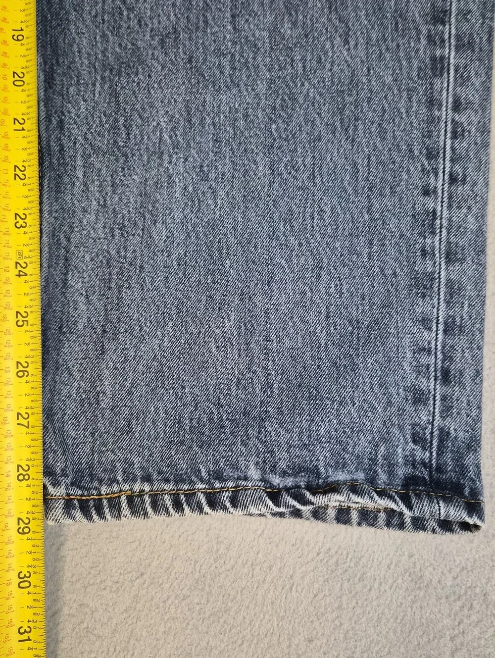 Levi's 550 straight leg blue jeans Size mens 44x29